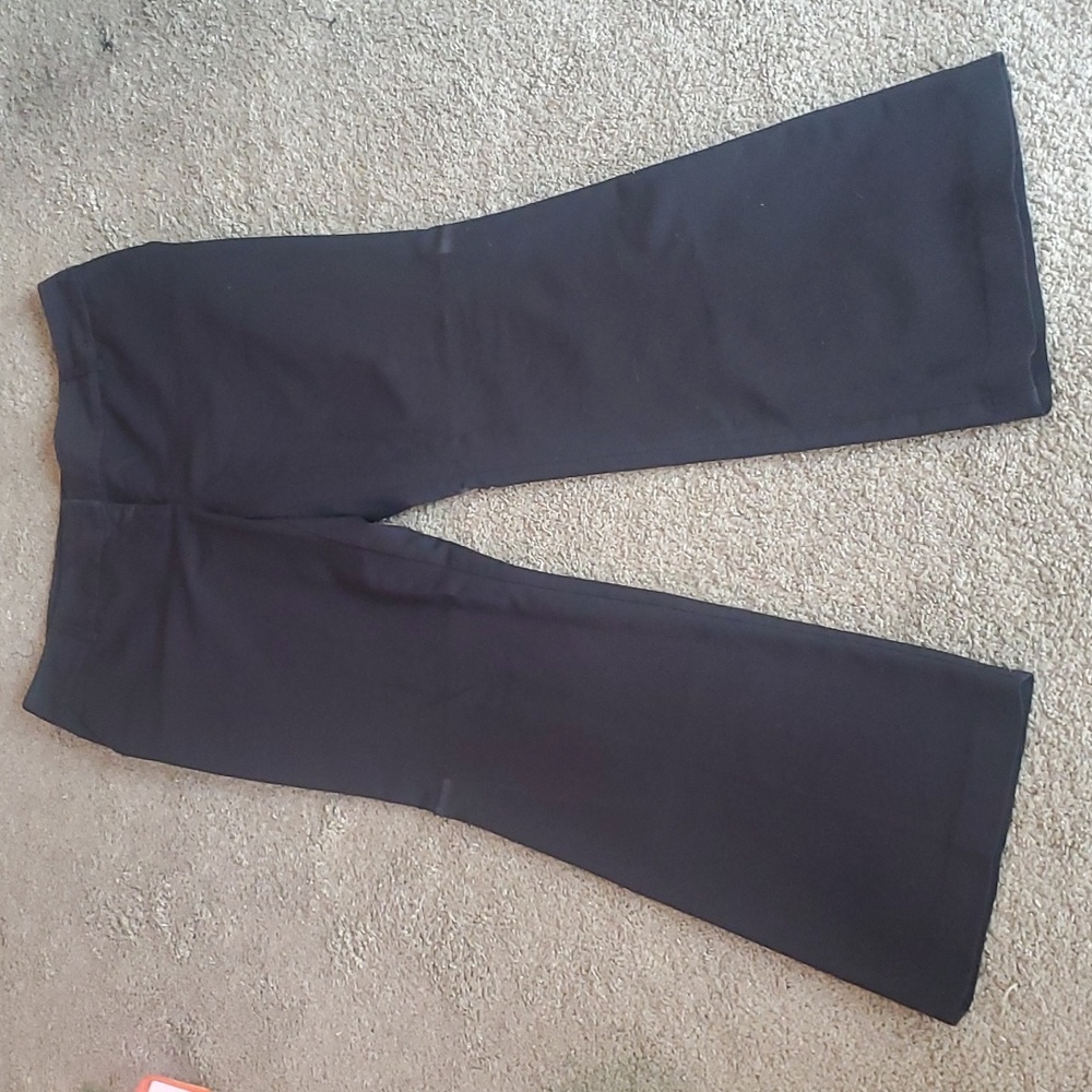 Black dress pants. Axcess. Size 12. Stretch metro fit.